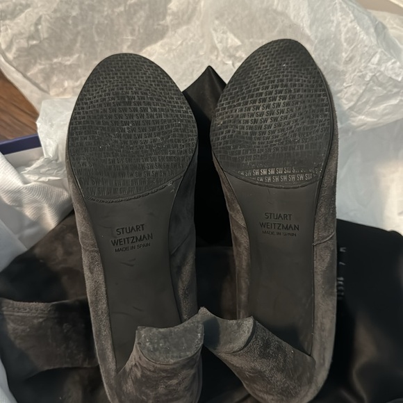 STUART WEITZMAN HIGHLAND SLATE SUEDE size 37 - Picture 10 of 13